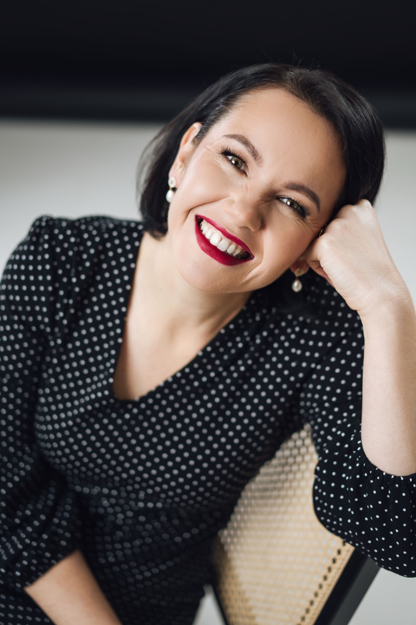 Urška Štampe Contact Portrait